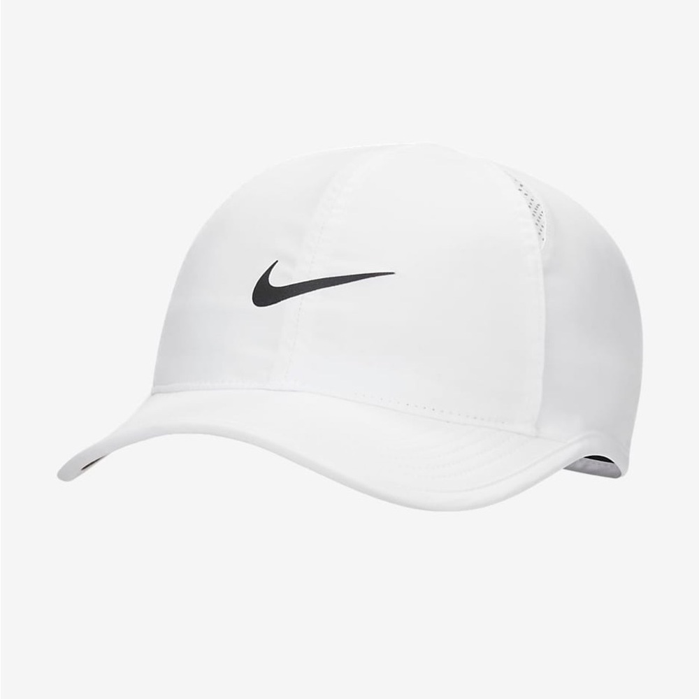 Nike Dri-FIT Club Unstructured Featherlight Cap